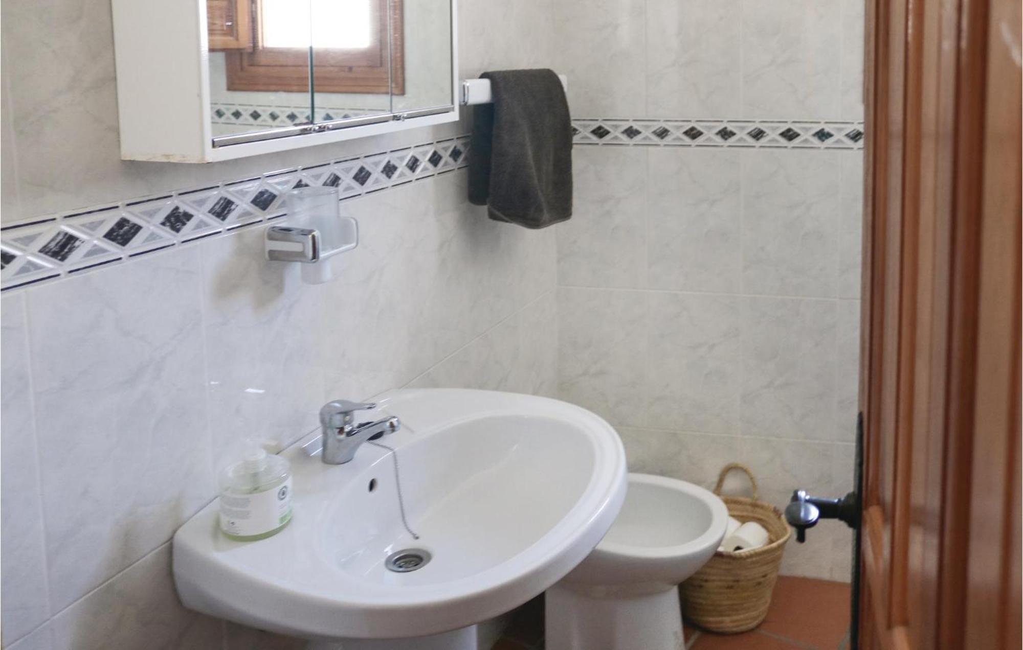 Nice Home In Canillas De Albaida With Wifi エクステリア 写真